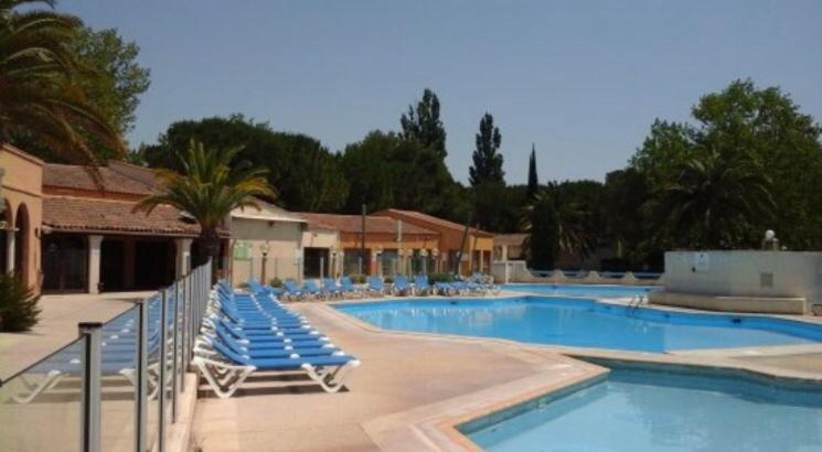 Appartement Village 9 En Residence De Vacances En Camargue 阿爾勒 外观 照片