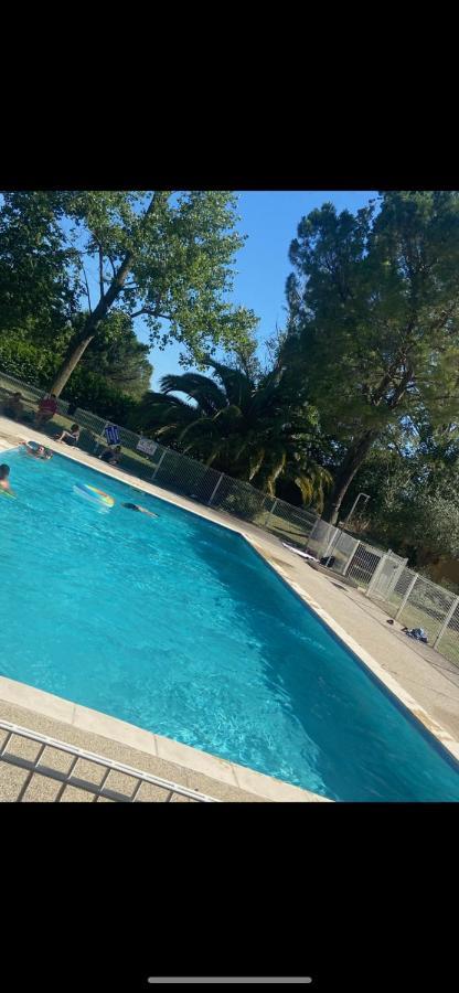 Appartement Village 9 En Residence De Vacances En Camargue 阿爾勒 外观 照片
